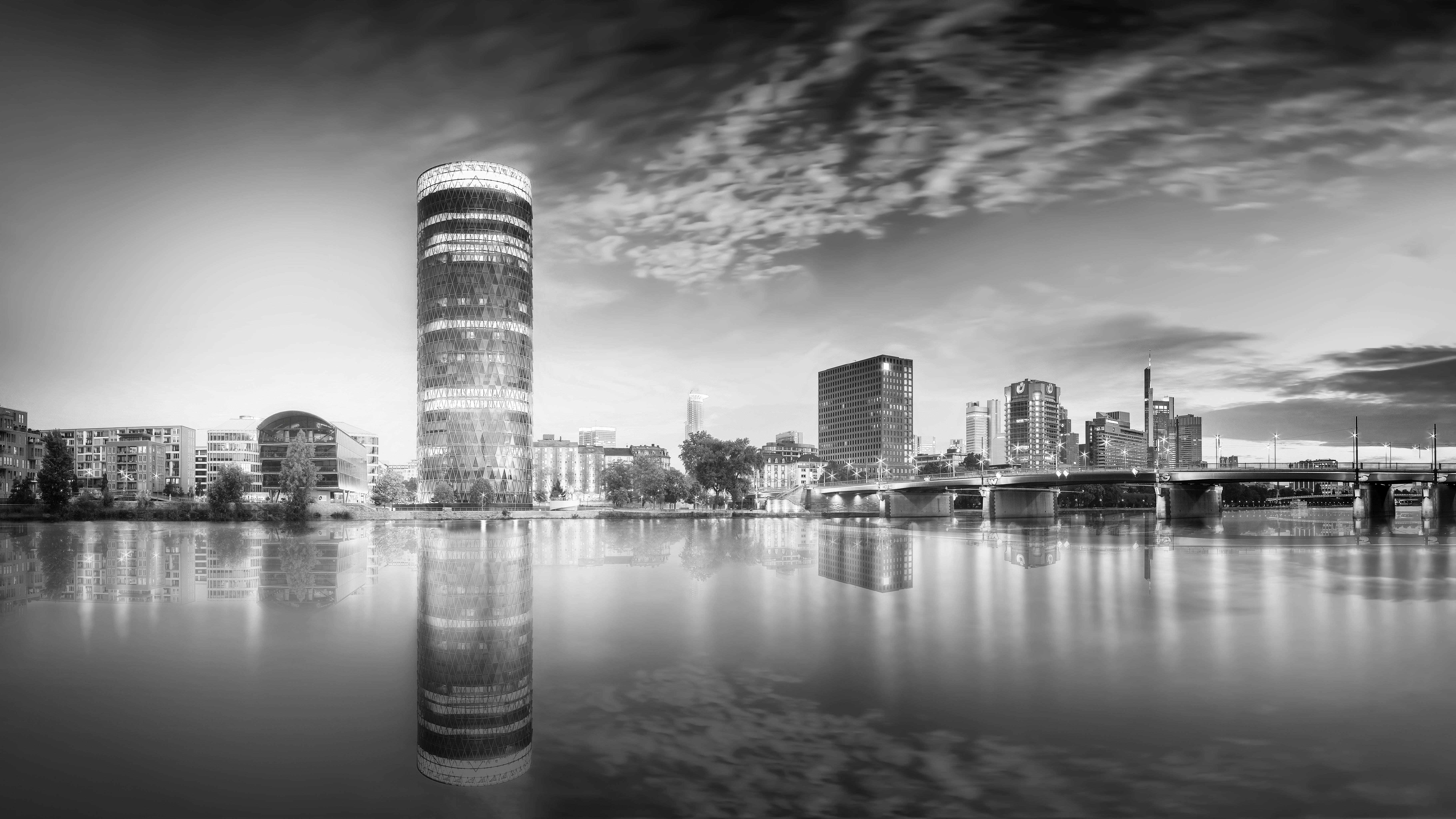 Black & White Cityscapes